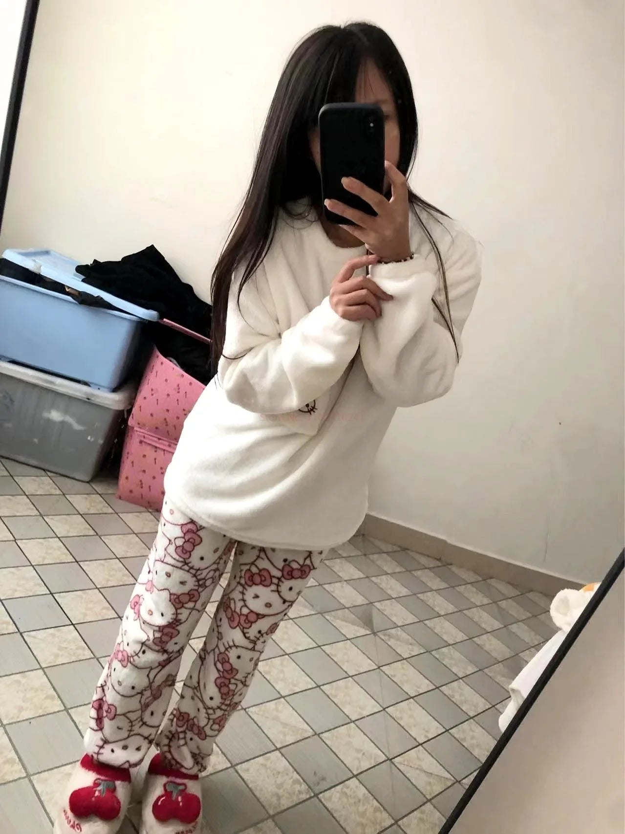 Pijamas Quentes de Cartoon Sanrio Hello Kitty Japonês para Mulheres, Flanela de Inverno, Nova Linha Plus, Aveludada e Espessa, Doce e Aconchegante para Manter o Calor