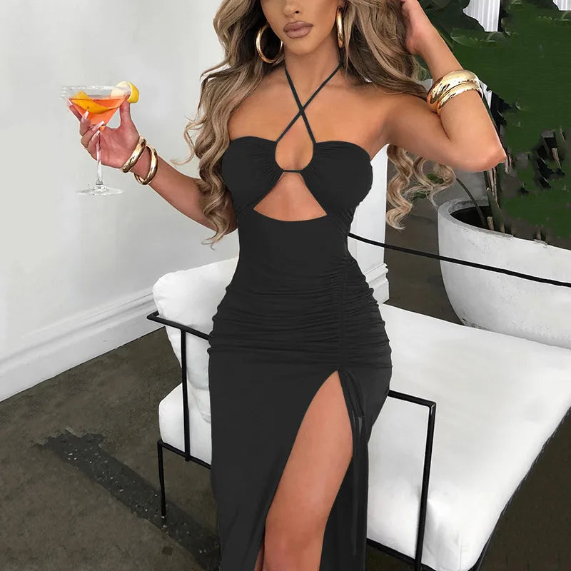 Vestido Preto Sexy de Verão para Mulheres, Sem Mangas, Decotado nas Costas, com Recortes Vazados, Ideal para Festas, com Design Fashion, Amarração Frontal, Estilo Halter, Justo ao Corpo, Elegante