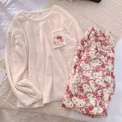 Pijamas Quentes de Cartoon Sanrio Hello Kitty Japonês para Mulheres, Flanela de Inverno, Nova Linha Plus, Aveludada e Espessa, Doce e Aconchegante para Manter o Calor
