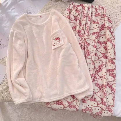 Pijamas Quentes de Cartoon Sanrio Hello Kitty Japonês para Mulheres, Flanela de Inverno, Nova Linha Plus, Aveludada e Espessa, Doce e Aconchegante para Manter o Calor