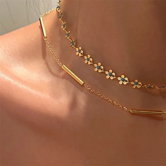 Colar de Aço Titânio Fashion com Design de Bambu, Crisântemo Azul e Pingente com Resina para Mulheres