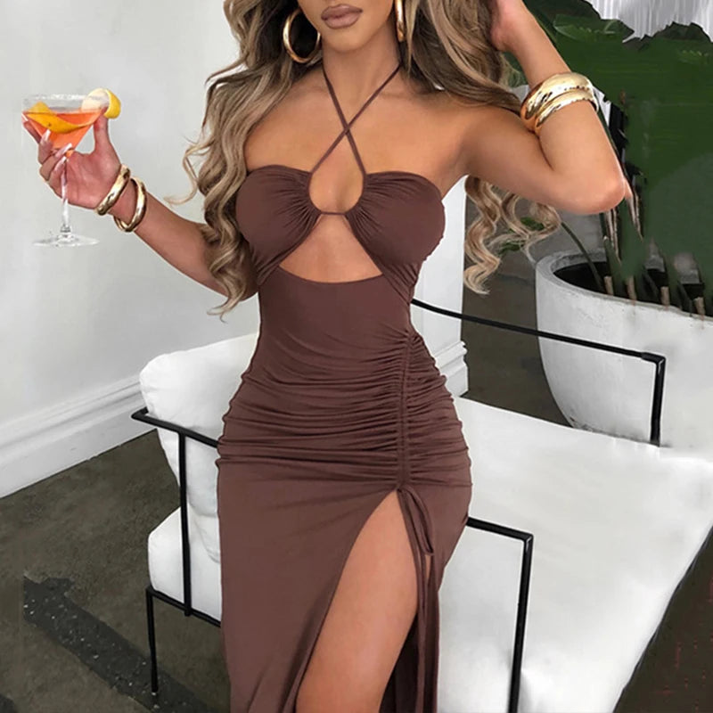 Vestido Preto Sexy de Verão para Mulheres, Sem Mangas, Decotado nas Costas, com Recortes Vazados, Ideal para Festas, com Design Fashion, Amarração Frontal, Estilo Halter, Justo ao Corpo, Elegante