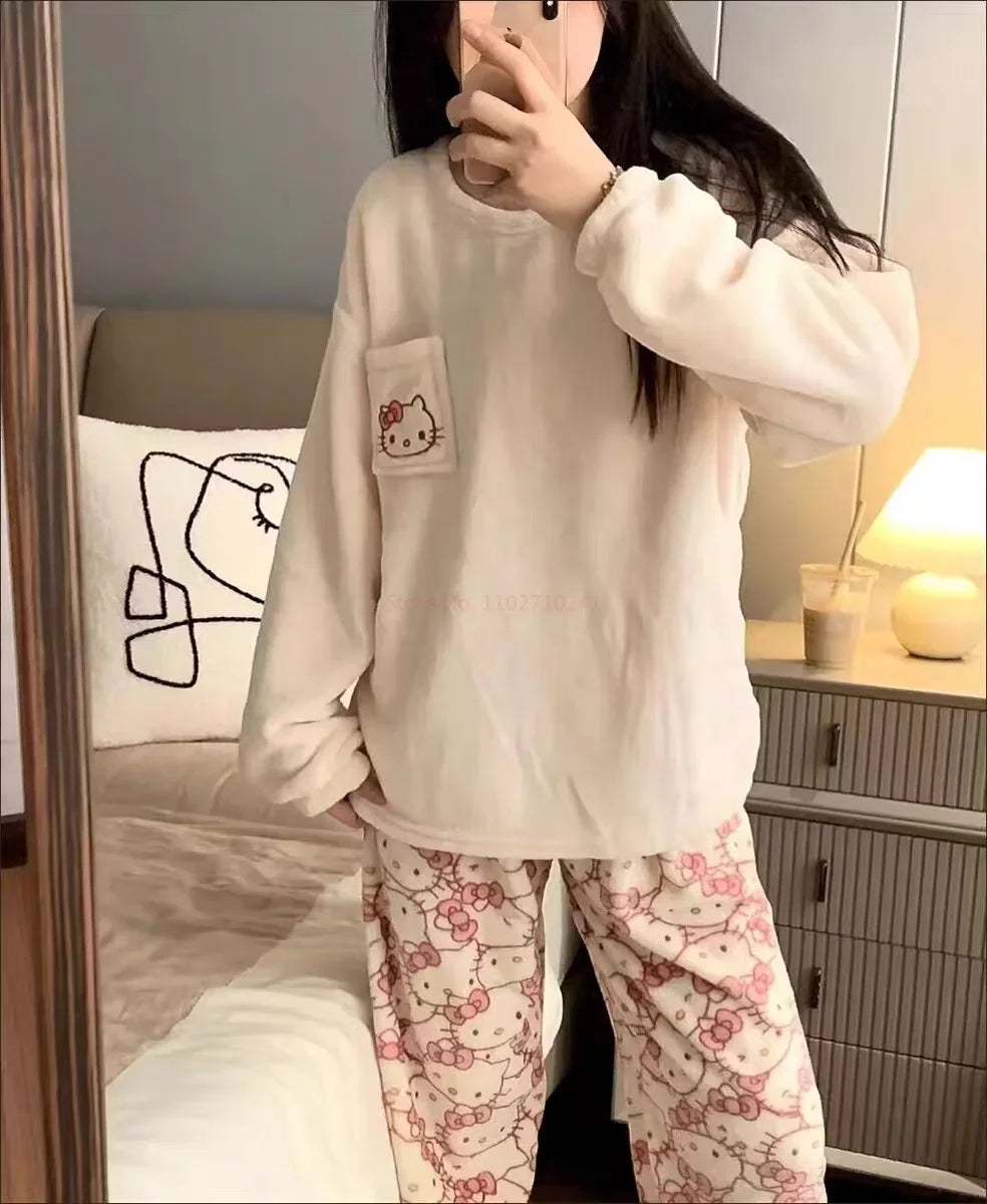 Pijamas Quentes de Cartoon Sanrio Hello Kitty Japonês para Mulheres, Flanela de Inverno, Nova Linha Plus, Aveludada e Espessa, Doce e Aconchegante para Manter o Calor