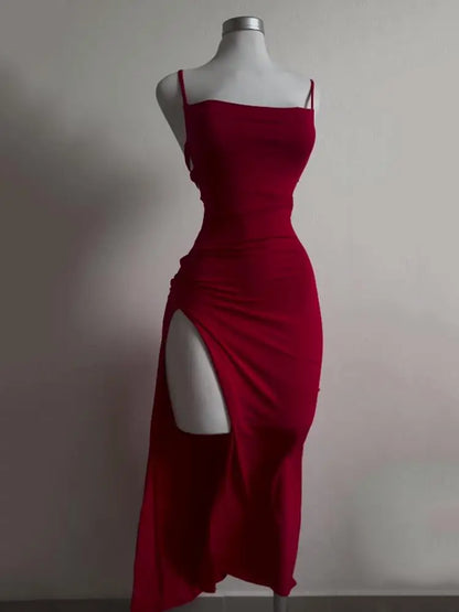 Vestido Explosivo de Verão 2024, de Alta Sensibilidade, com Alças Halter, Vestido Estilo Spice Girl e Bolsa, Justo no Quadril.