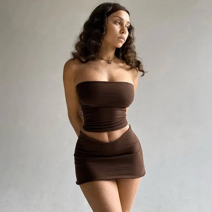 Conjunto Feminino Verão 2024 - Top Tomara que Caia e Mini Saia, Moda Festa e Clube