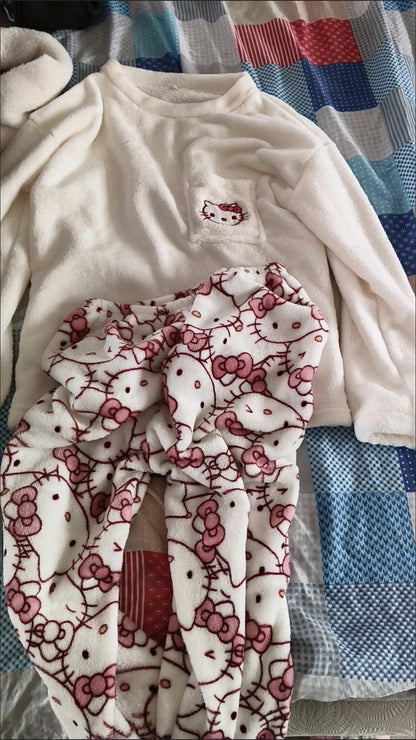 Pijamas Quentes de Cartoon Sanrio Hello Kitty Japonês para Mulheres, Flanela de Inverno, Nova Linha Plus, Aveludada e Espessa, Doce e Aconchegante para Manter o Calor