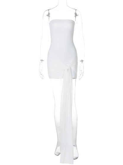 Vestido Mini de Festa Sexy, Elegante, de Cor Pura, Sem Alças, com Drapeado, Patchwork e Barra Irregular – Roupa Feminina para Festa de Aniversário.